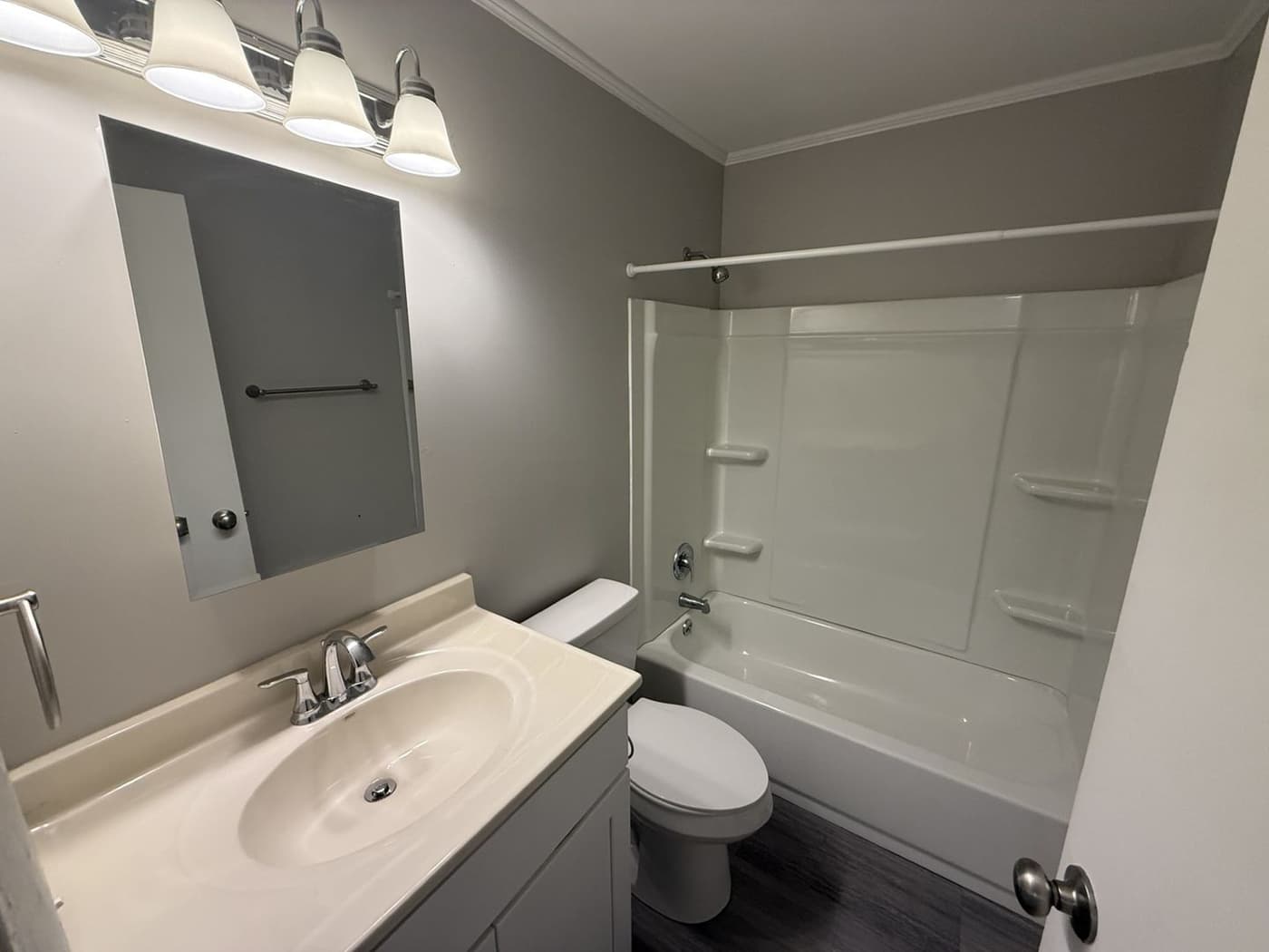 Clifton Woods Apartments - Apartment - 114