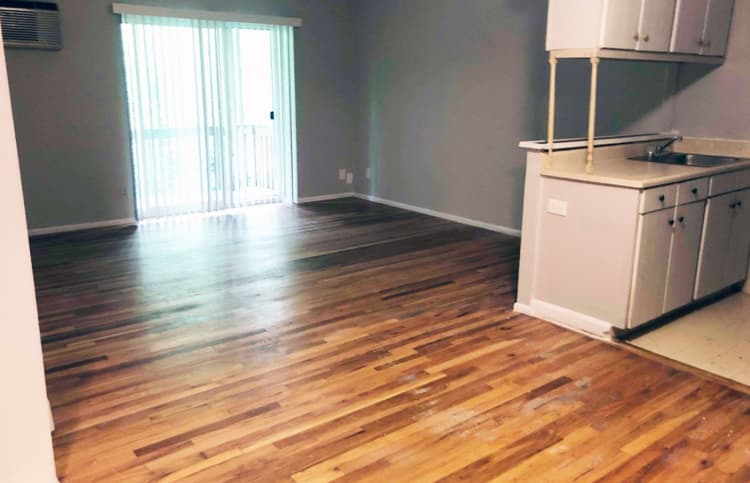 Cincinnati apartments for rent - image - large-1674.jpg