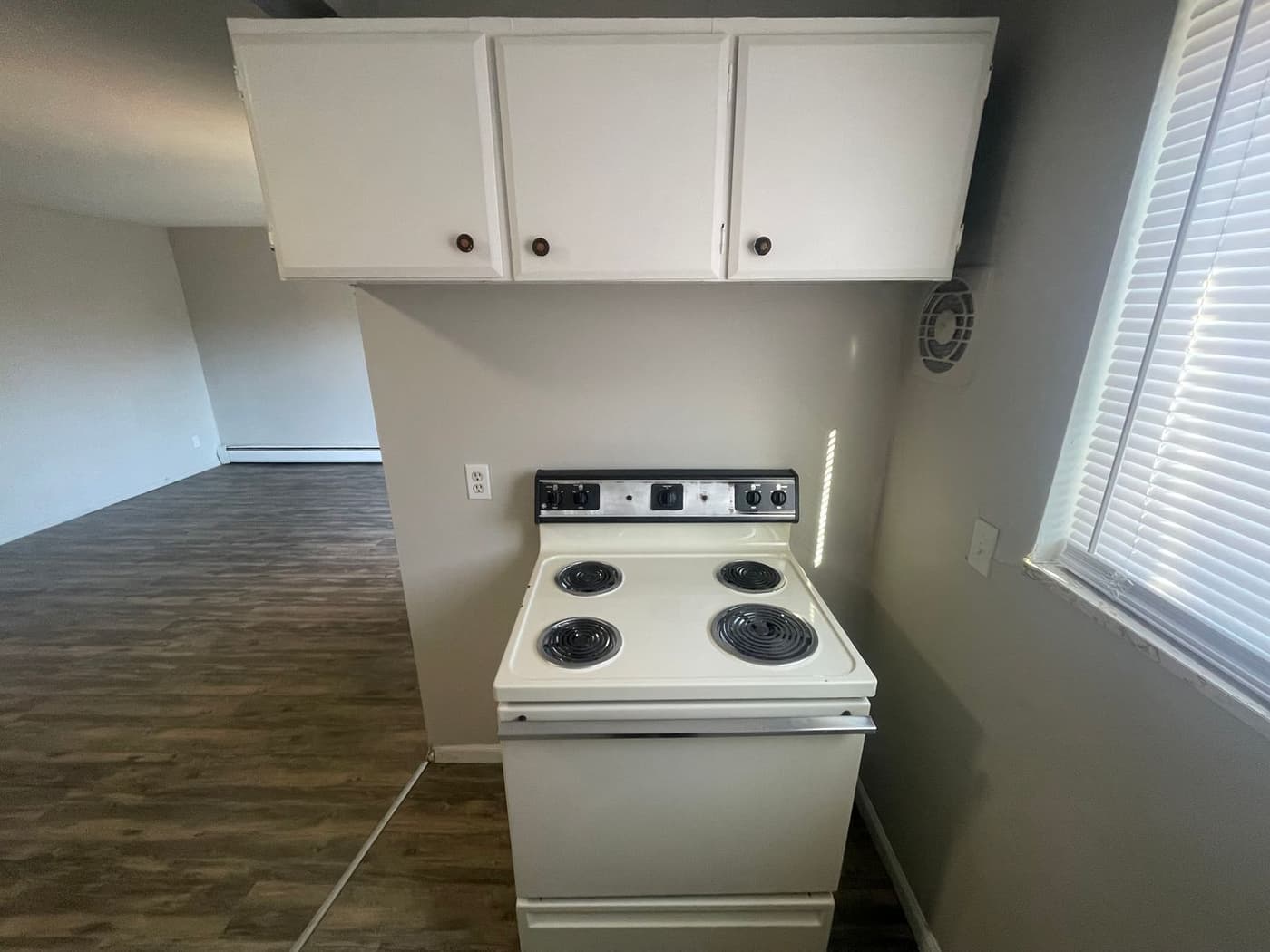 Clifton Woods Apartments - Apartment - 16