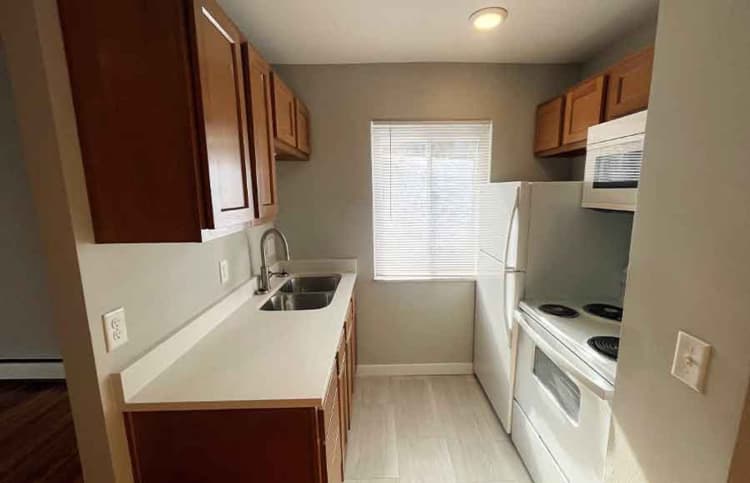 Cincinnati apartments for rent - image - large-1706.jpg