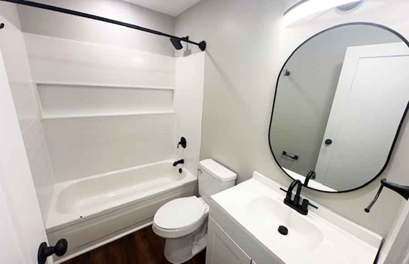 Clifton Woods Apartments - Apartment - 123