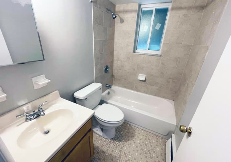 Cincinnati apartments for rent - image - large-321.jpg
