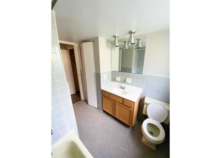 Cincinnati apartments for rent - image - large-2126.jpg