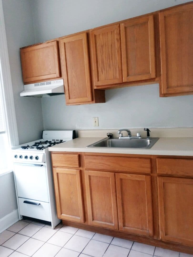 501 Lowell Avenue - Apartment - 2