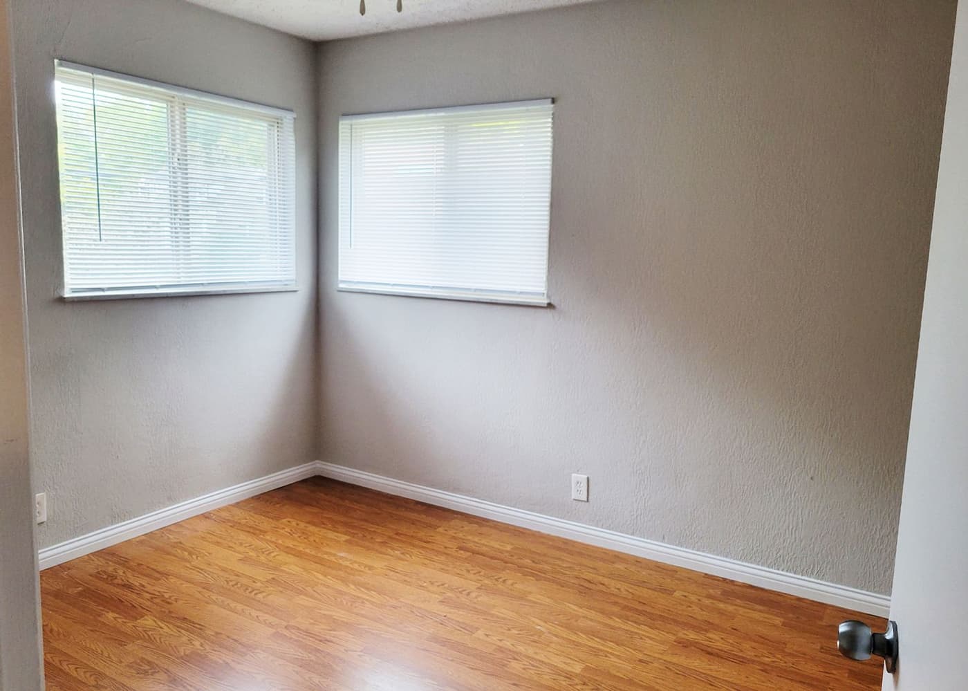 563 Lowell - Apartment - 4