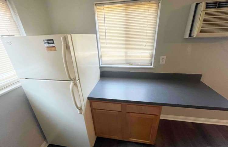 Cincinnati apartments for rent - image - large-2204.jpg