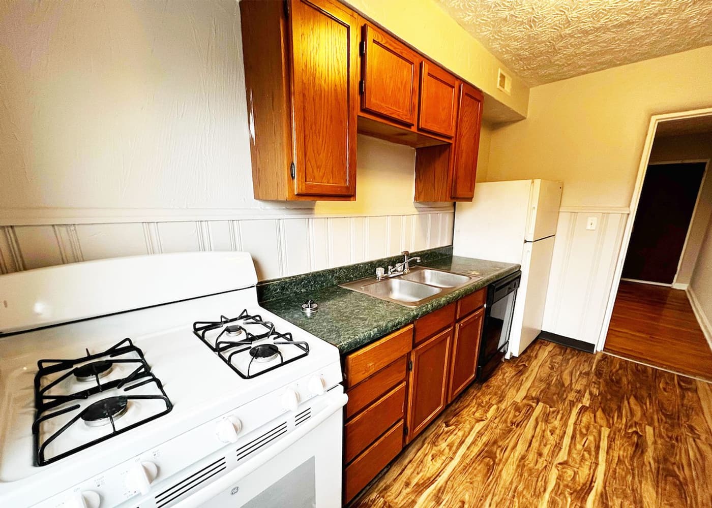 Cincinnati apartments for rent - image - large-2189.jpg