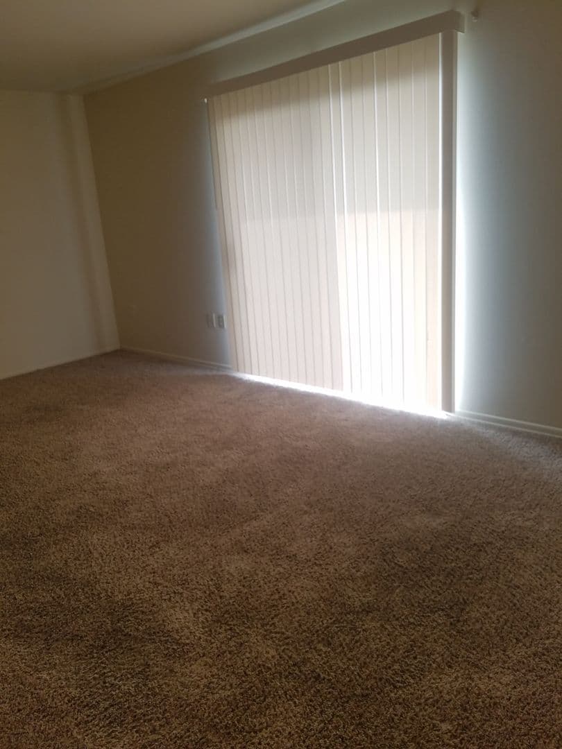 838 Beecher Street - Apartment - 10