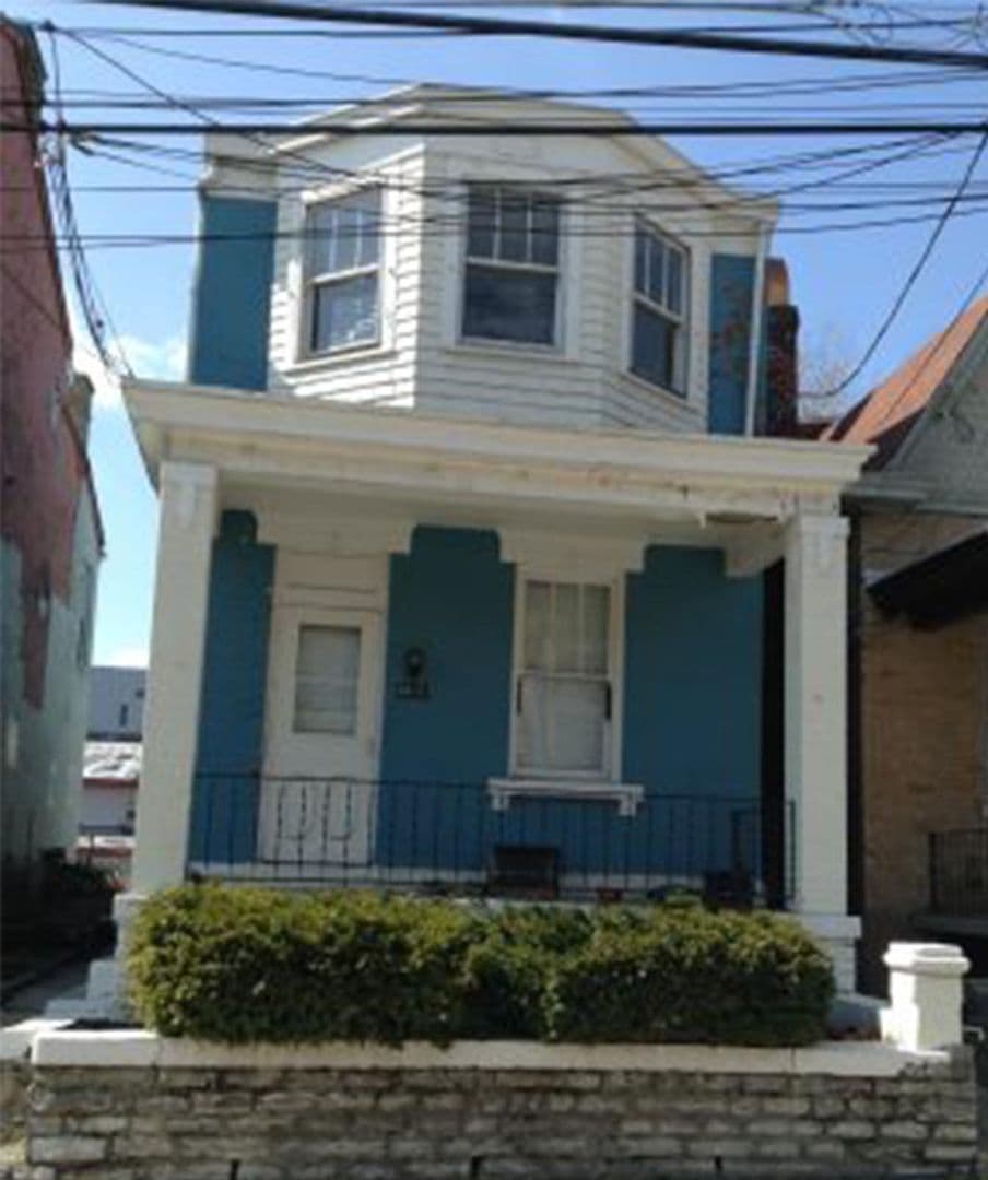 Cincinnati apartments for rent - Property image - 2817 Glendora Avenue - 1