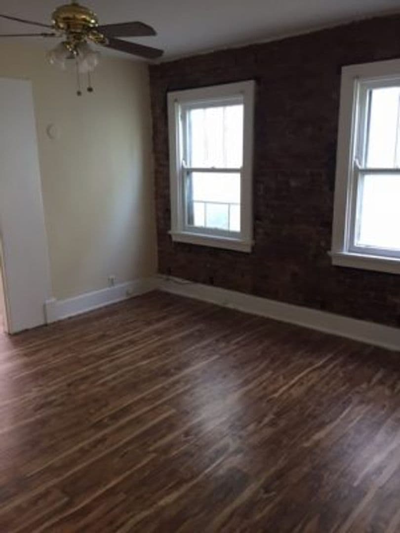 Cincinnati apartments for rent - Property image - 2817 Glendora Avenue - 3