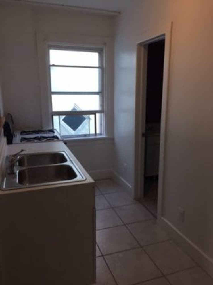 Cincinnati apartments for rent - image - large-1629.jpg