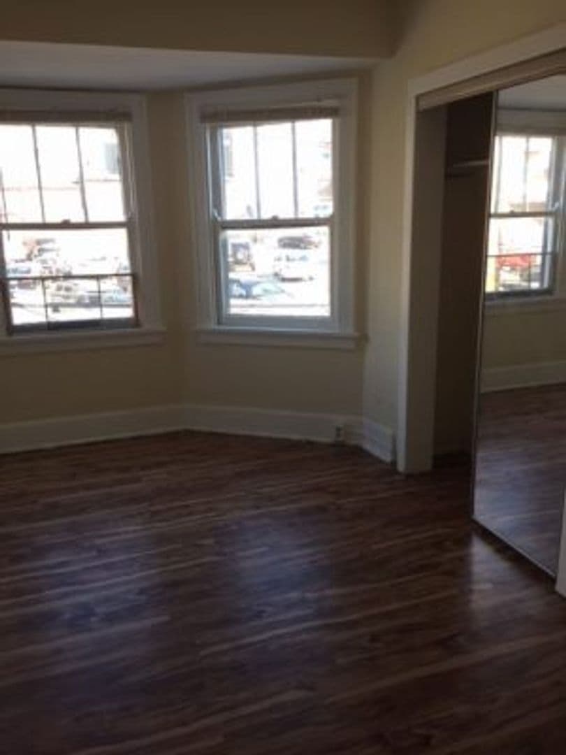 2817 Glendora Avenue - Apartment - 4