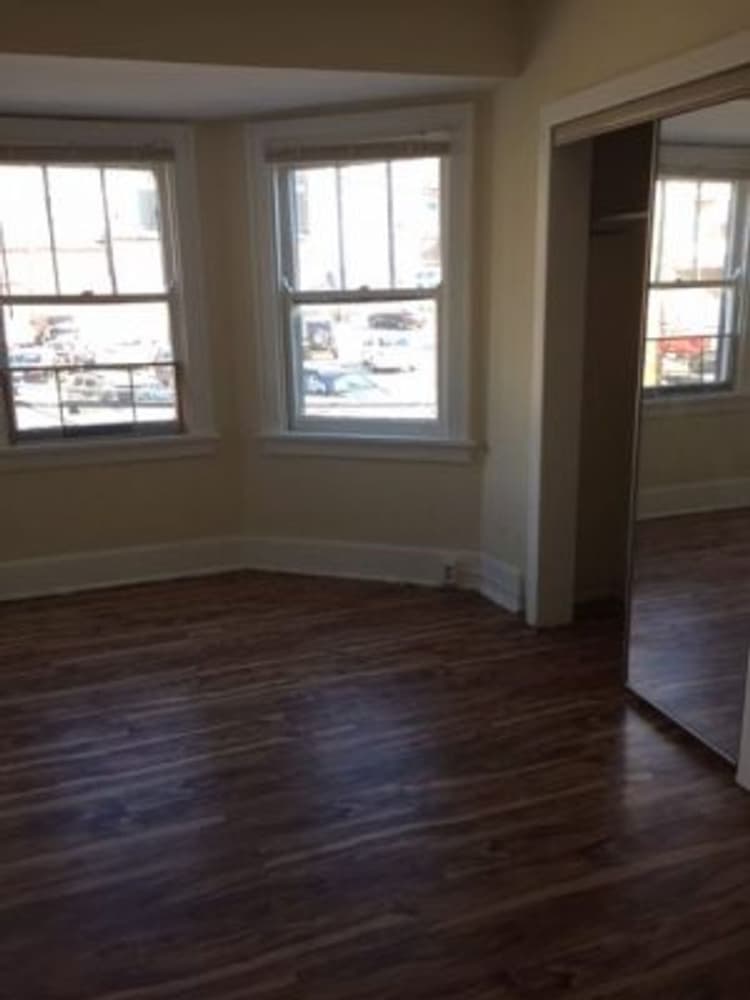 Cincinnati apartments for rent - image - large-1630.jpg