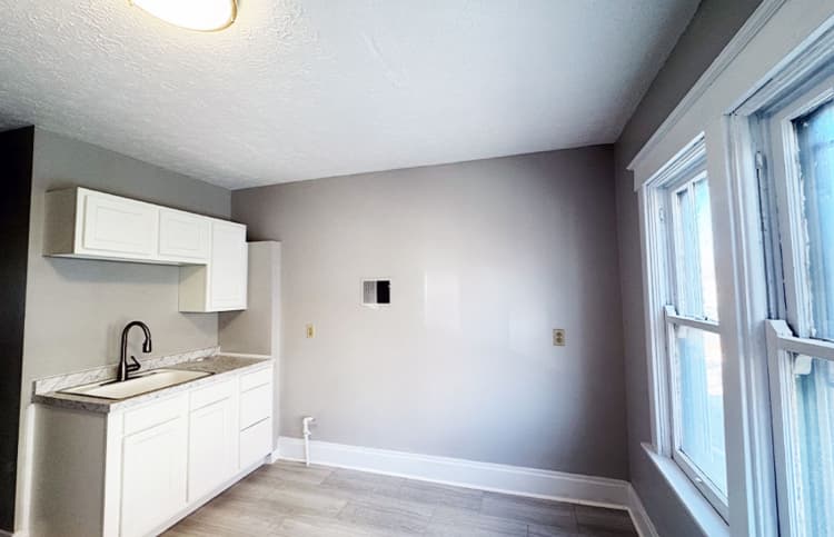Cincinnati apartments for rent - image - large-3037.jpg