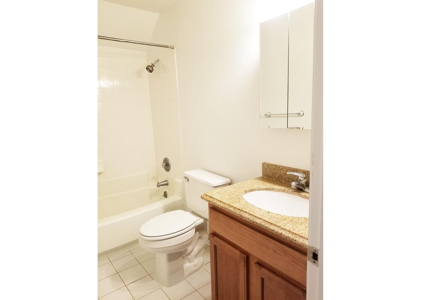 902 Nassau Street - Apartment - 9