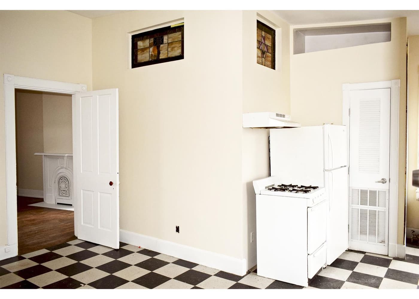 2215 Ohio Avenue - Apartment - 3