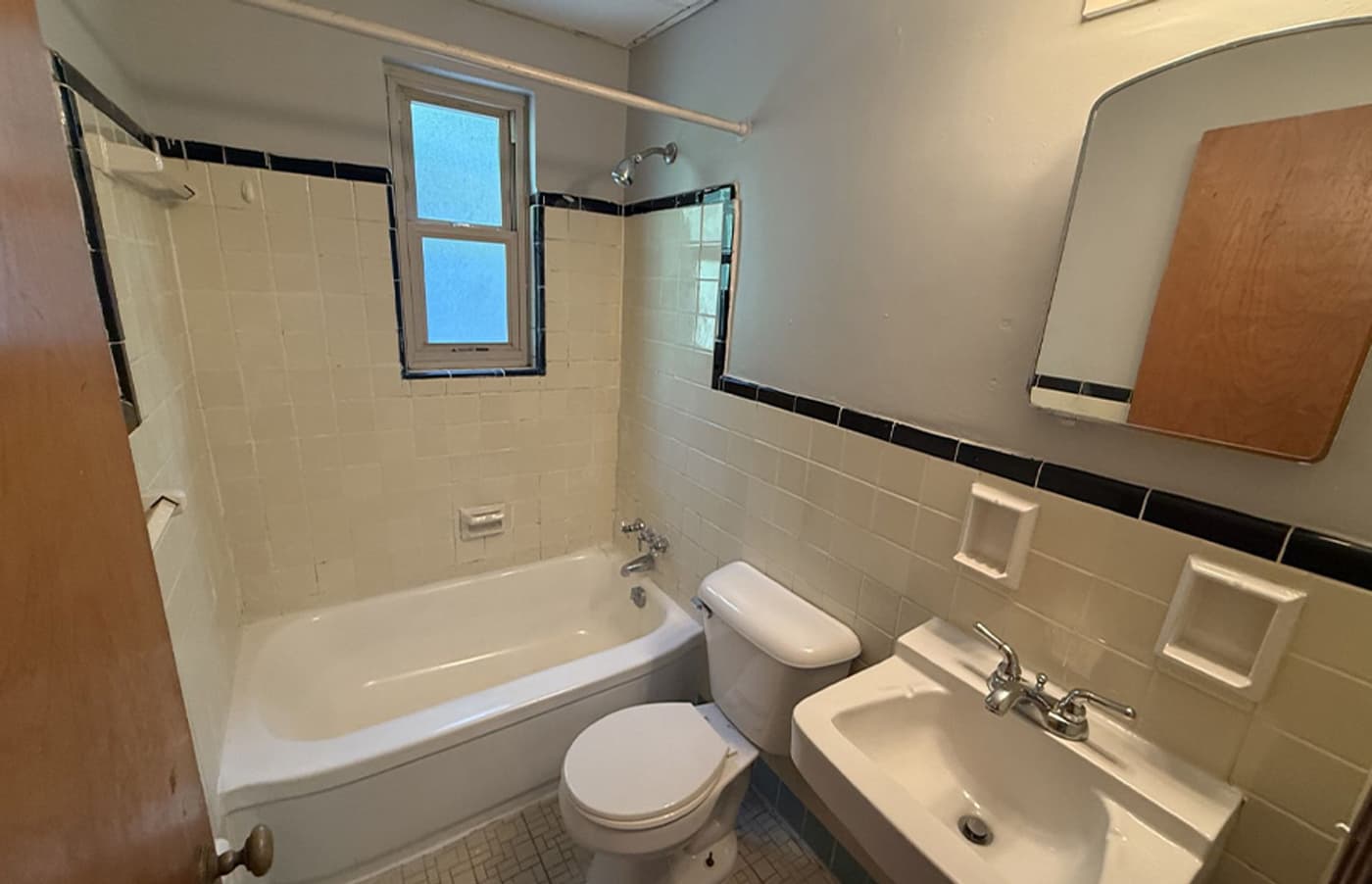 Cincinnati apartments for rent - image - large-3383.jpg