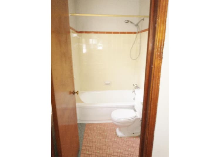 Cincinnati apartments for rent - image - large-3395.jpg