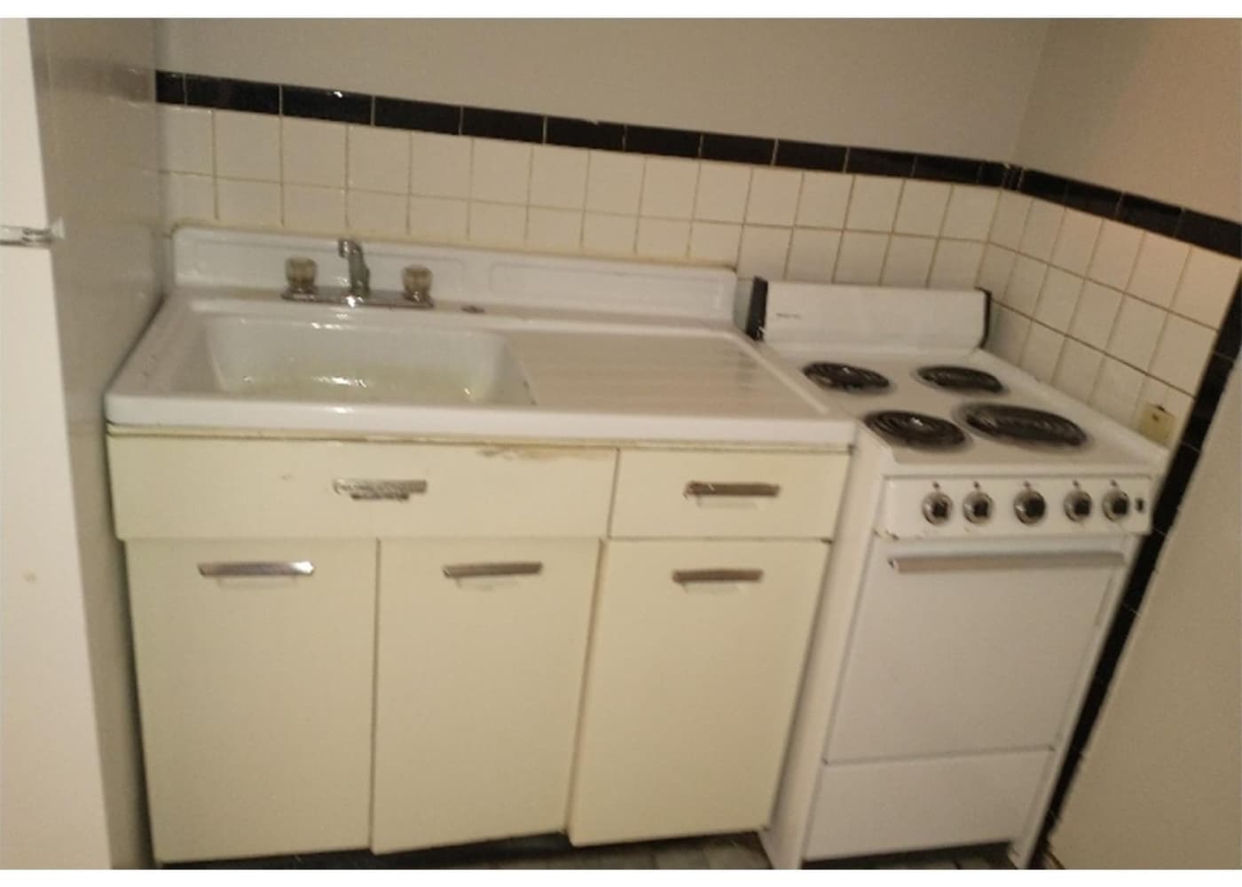 362 Probasco Street - Apartment - 10