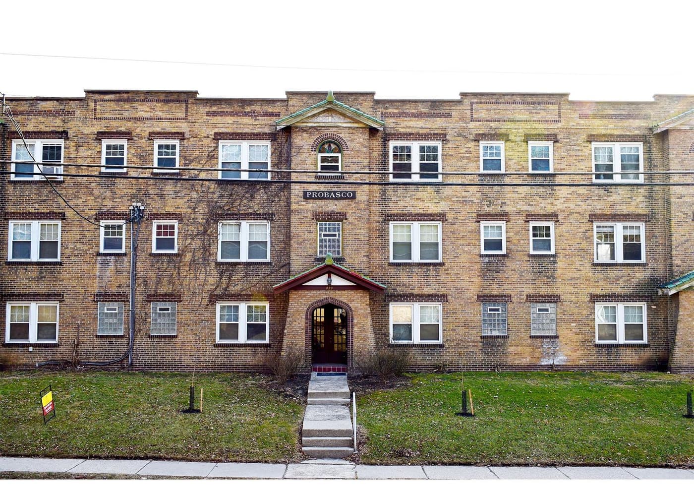 Cincinnati apartments for rent - image - large-1100.jpg