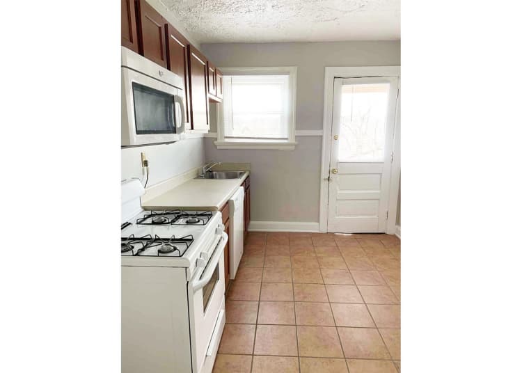 Cincinnati apartments for rent - image - large-1165.jpg