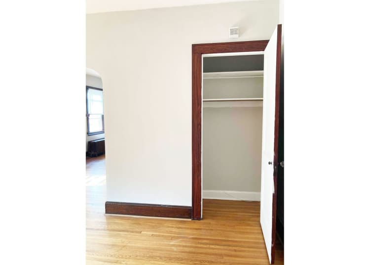 Cincinnati apartments for rent - image - large-1362.jpg