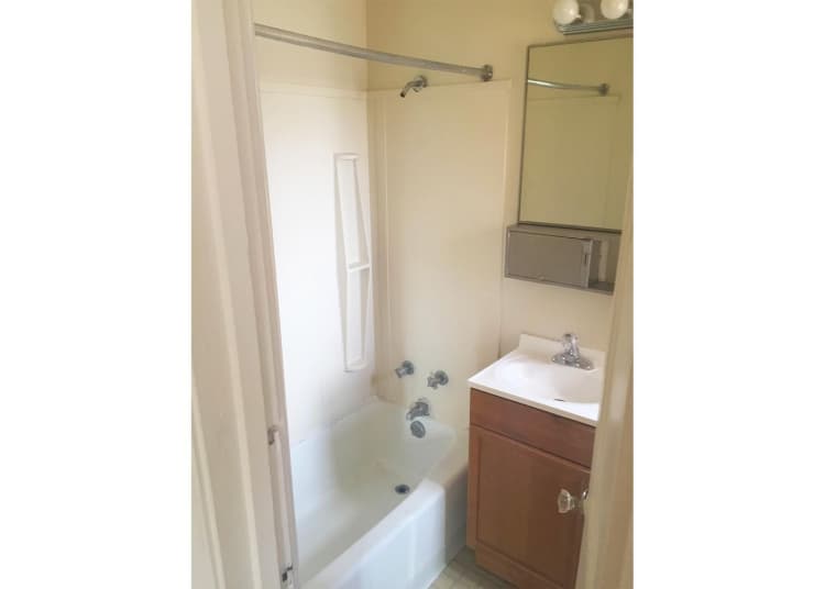 Cincinnati apartments for rent - image - large-2278.jpg