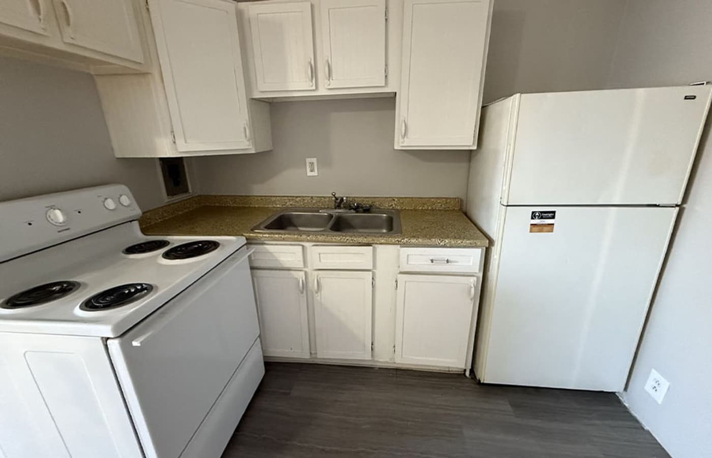 Cincinnati apartments for rent - image - large-2473.jpg