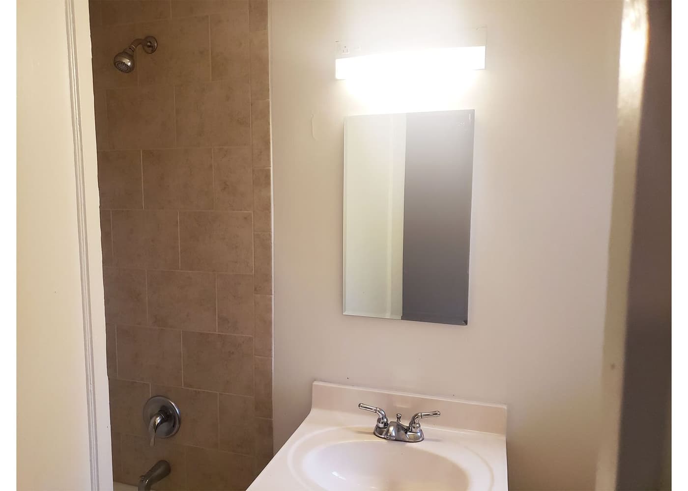Cincinnati apartments for rent - image - large-2482.jpg