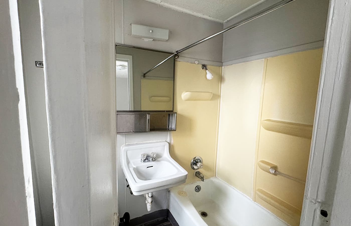 3405 Telford Street - Apartment - 92