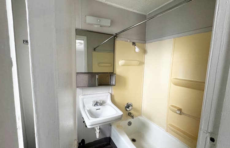 Cincinnati apartments for rent - image - large-3175.jpg