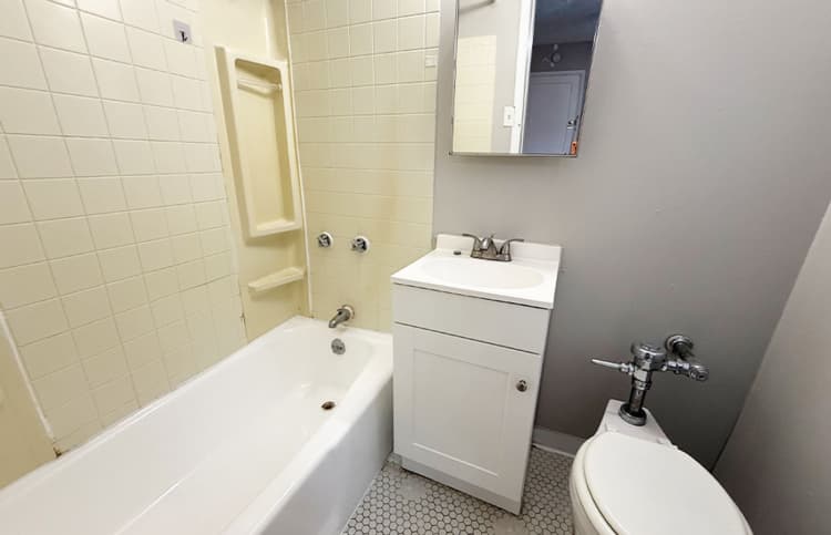 Cincinnati apartments for rent - image - large-4004.jpg