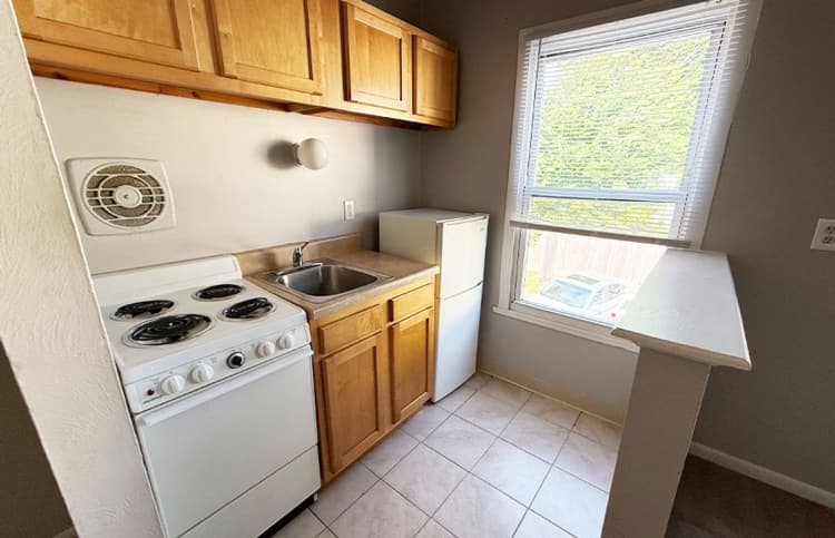 Cincinnati apartments for rent - image - large-2411.jpg