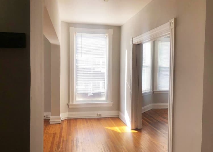 Cincinnati apartments for rent - image - large-1843.jpg