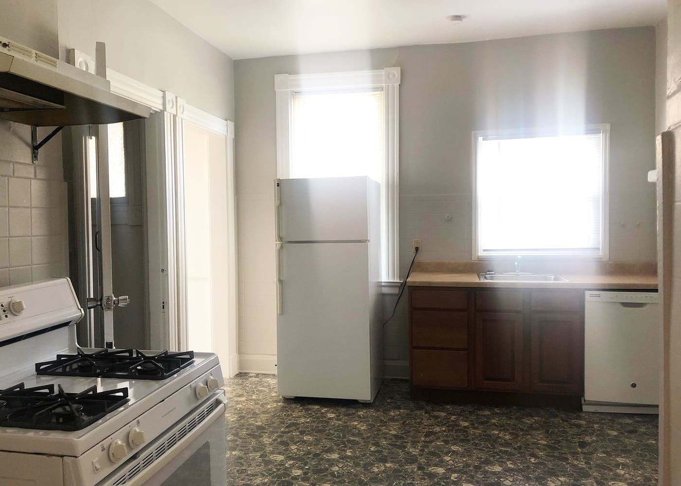 344 Howell Avenue - Apartment - 3