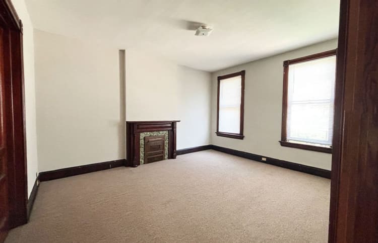 Cincinnati apartments for rent - image - large-2905.jpg