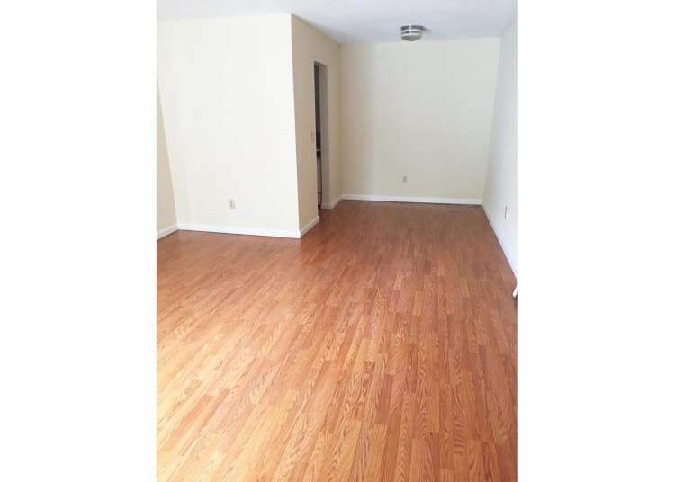 Cincinnati apartments for rent - image - large-2758.jpg