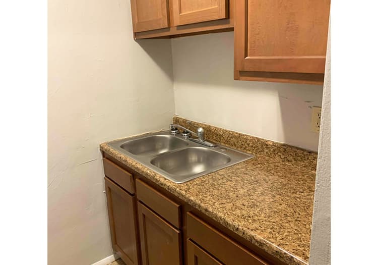 Cincinnati apartments for rent - image - large-2789.jpg