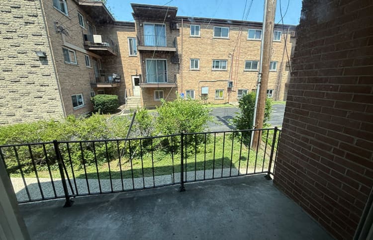 Cincinnati apartments for rent - image - large-3006.jpg