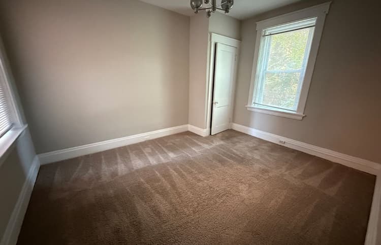 Cincinnati apartments for rent - image - large-2716.jpg
