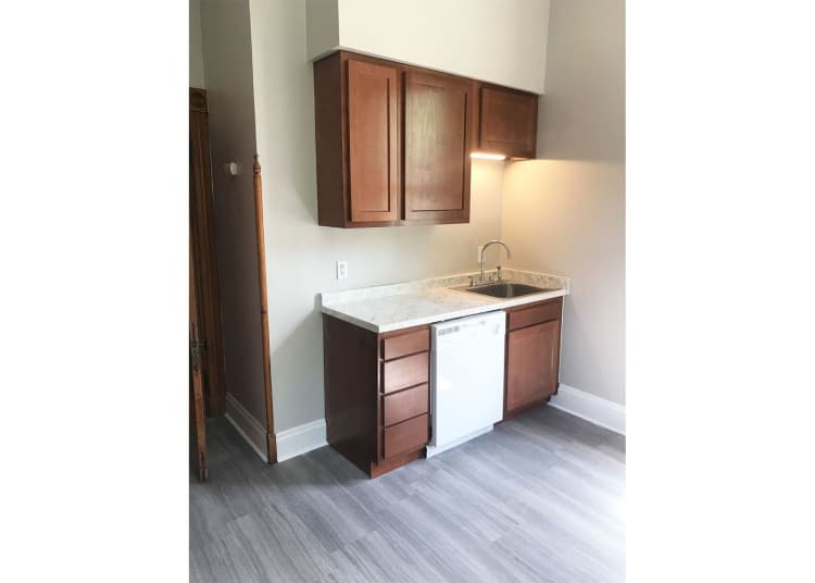 Cincinnati apartments for rent - image - large-2601.jpg