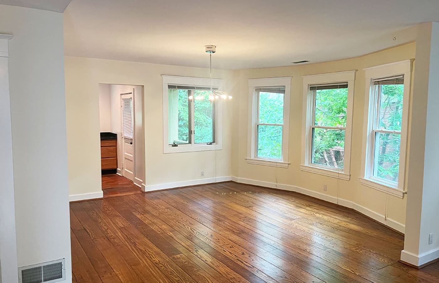 Cincinnati apartments for rent - image - large-3097.jpg