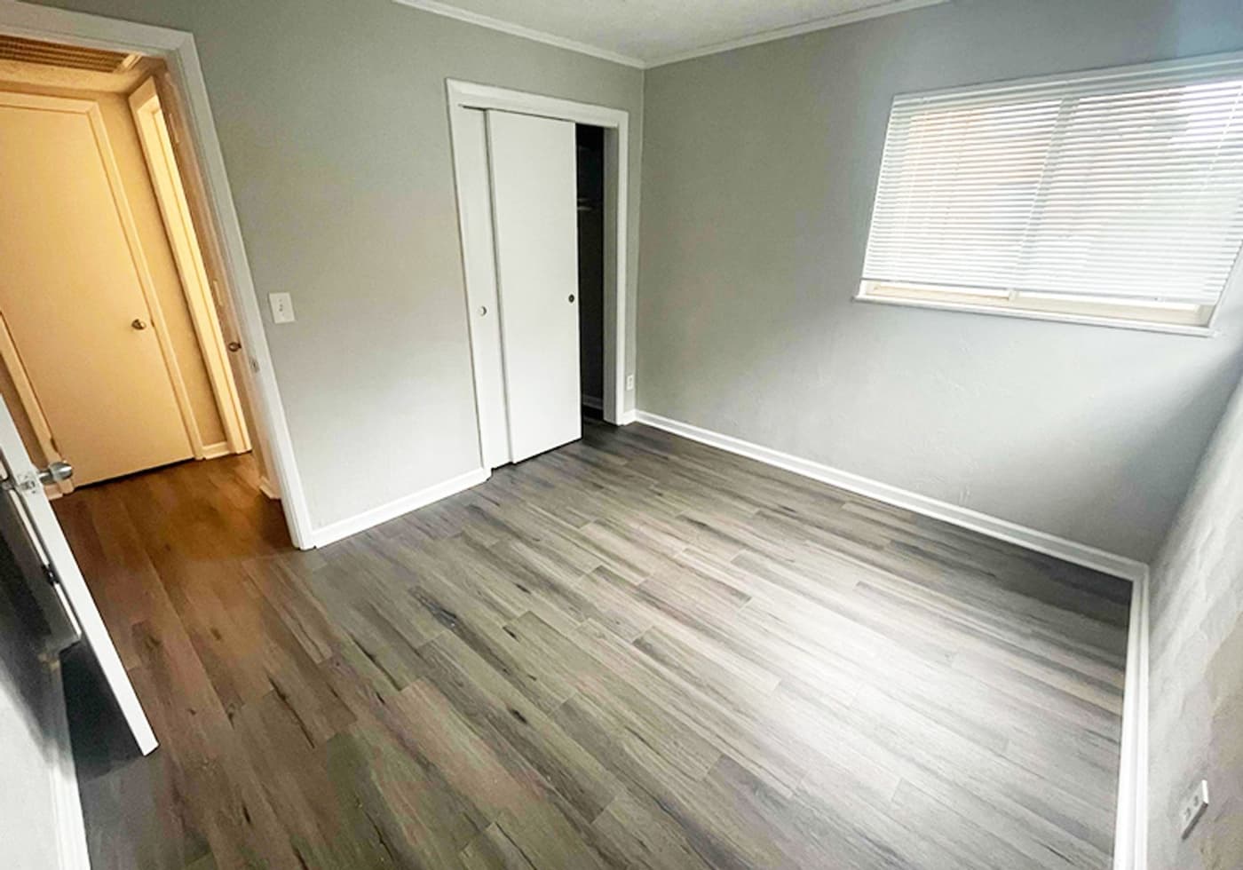 Cincinnati apartments for rent - Property image - 559 Lowell Avenue - 3
