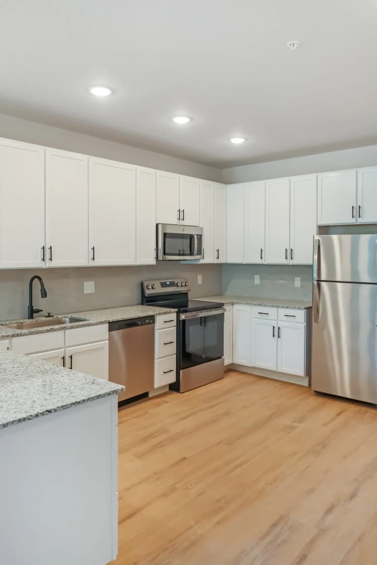 Cincinnati apartments for rent - image - img_1694 (1).webp