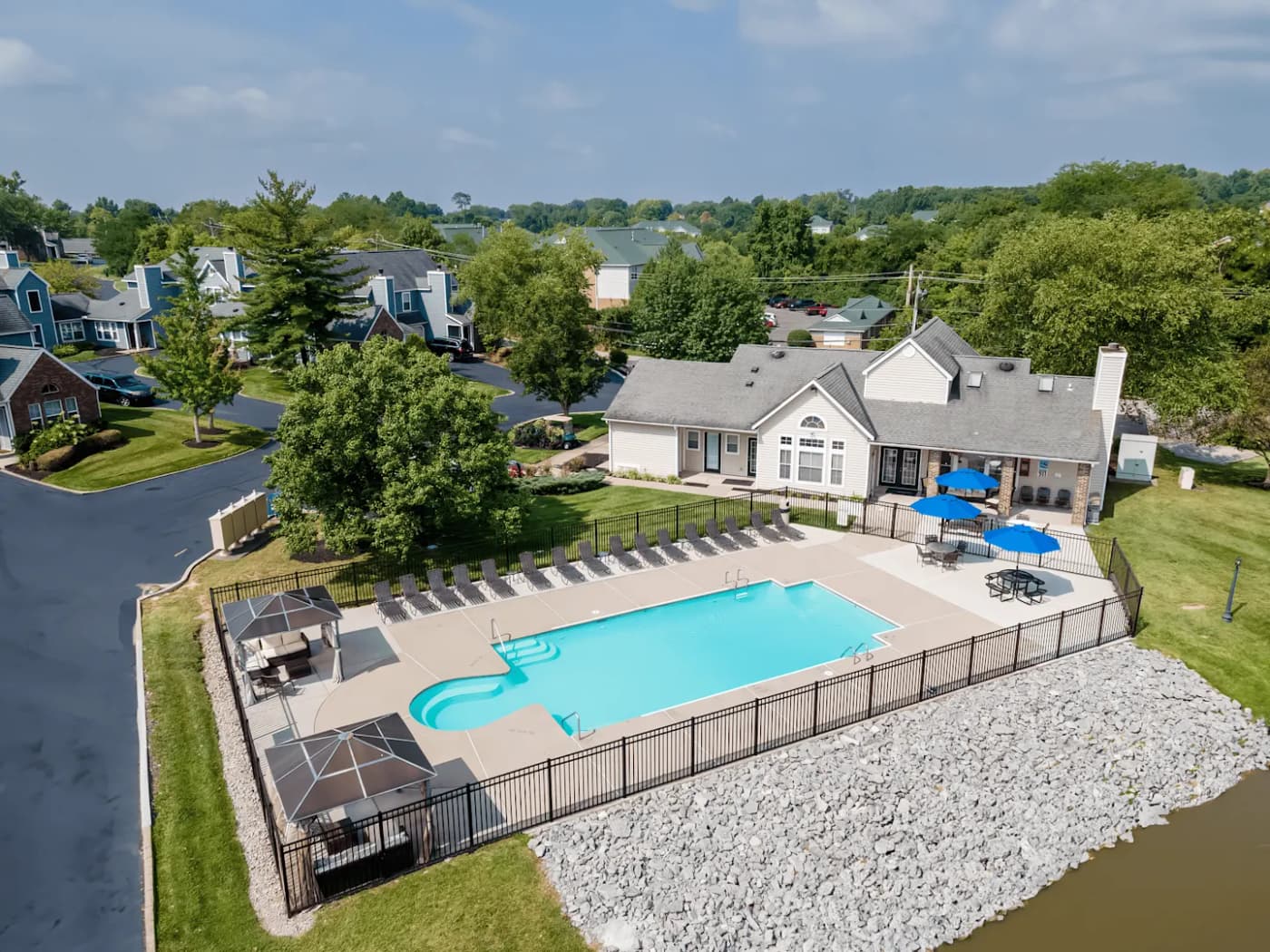 Windridge Townhomes - Apartment - 8