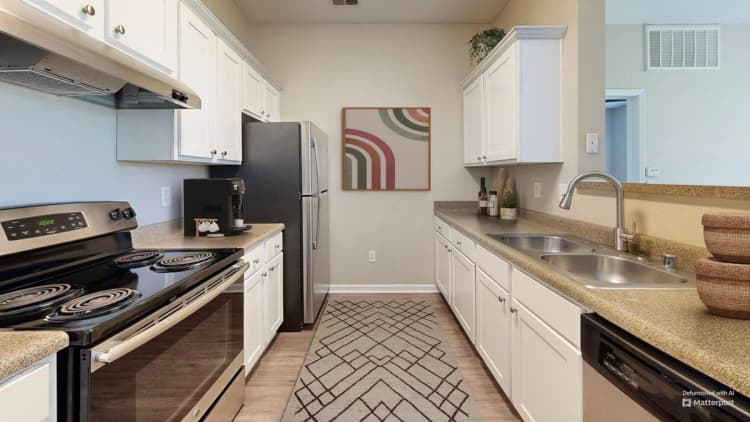 Cincinnati apartments for rent - image - Kitchen with Stainless Steel Appliances