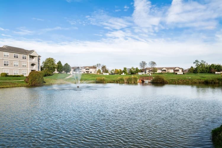 Cincinnati apartments for rent - image - Beautiful Exterior Pond View