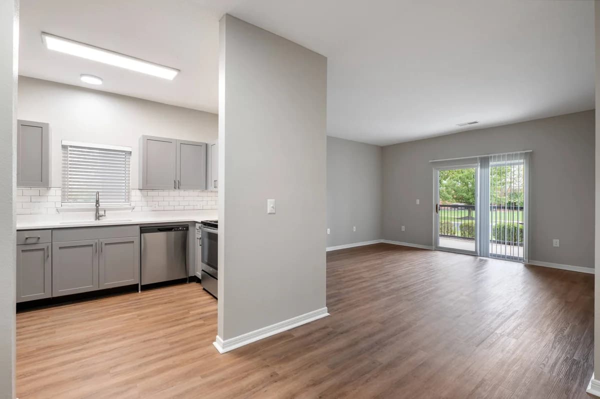 Mallard Crossing Apartments - Apartment - 24