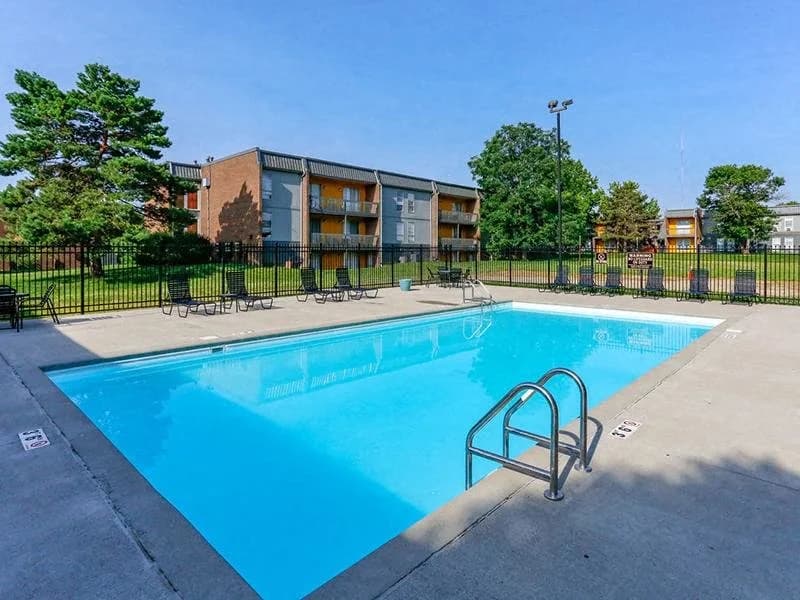 Eleven Hundred Apartments - Apartment - 5