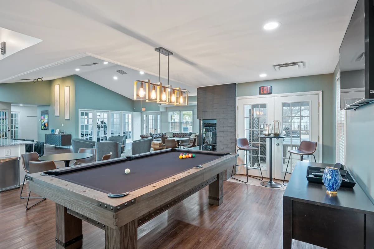 860 East - Apartment - 20